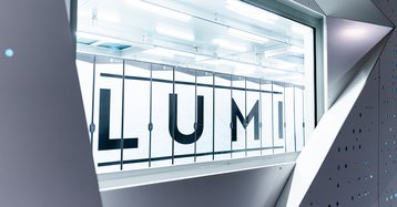 5-qubit quantum computer connected to Lumi supercomputer in Finland