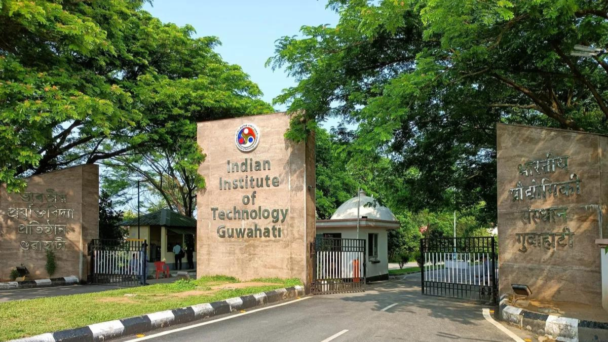 IIT-G team exploring perovskite nanocrystal engineering for optoelectronics applications