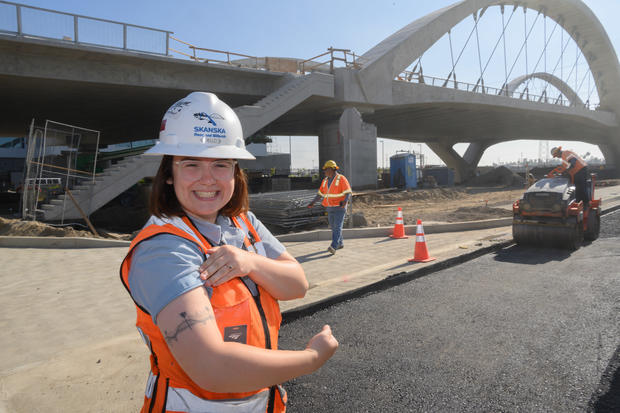 Completing The Construction Of The Los Angeles 6th Street Bridge