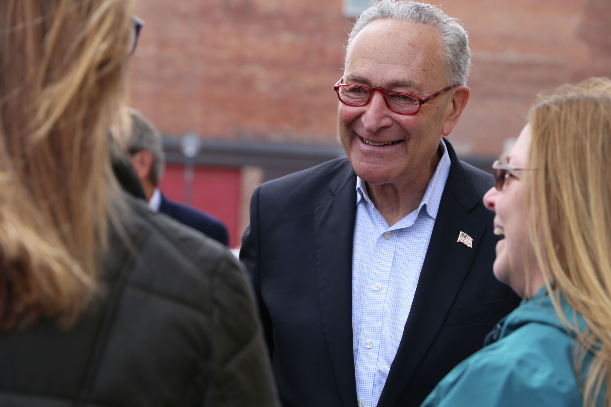 Schumer completes N.Y. tour, touts Micron deal