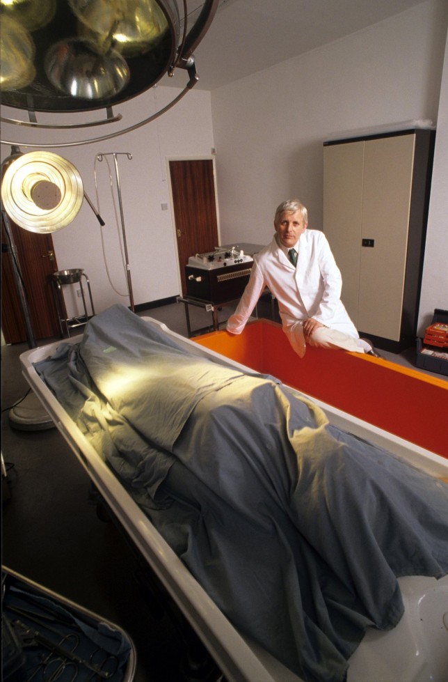 Mandatory Credit: Photo by Stuart Clarke/REX (186550f) Alan Sinclair at the Cryonics Centre CRYONICS CENTRE, EASTBOURNE, SUSSEX, BRITAIN - JUN 1991