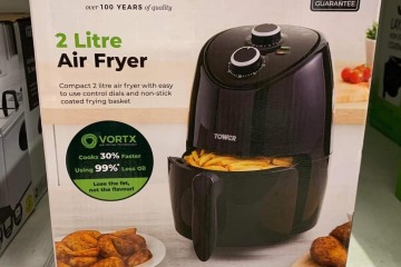 Shoppers rush to B&M to buy 'impressive' air fryer - costing less than £30