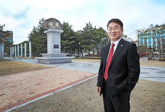 [Meet the President] Gyeongsang National University fosters global pioneers