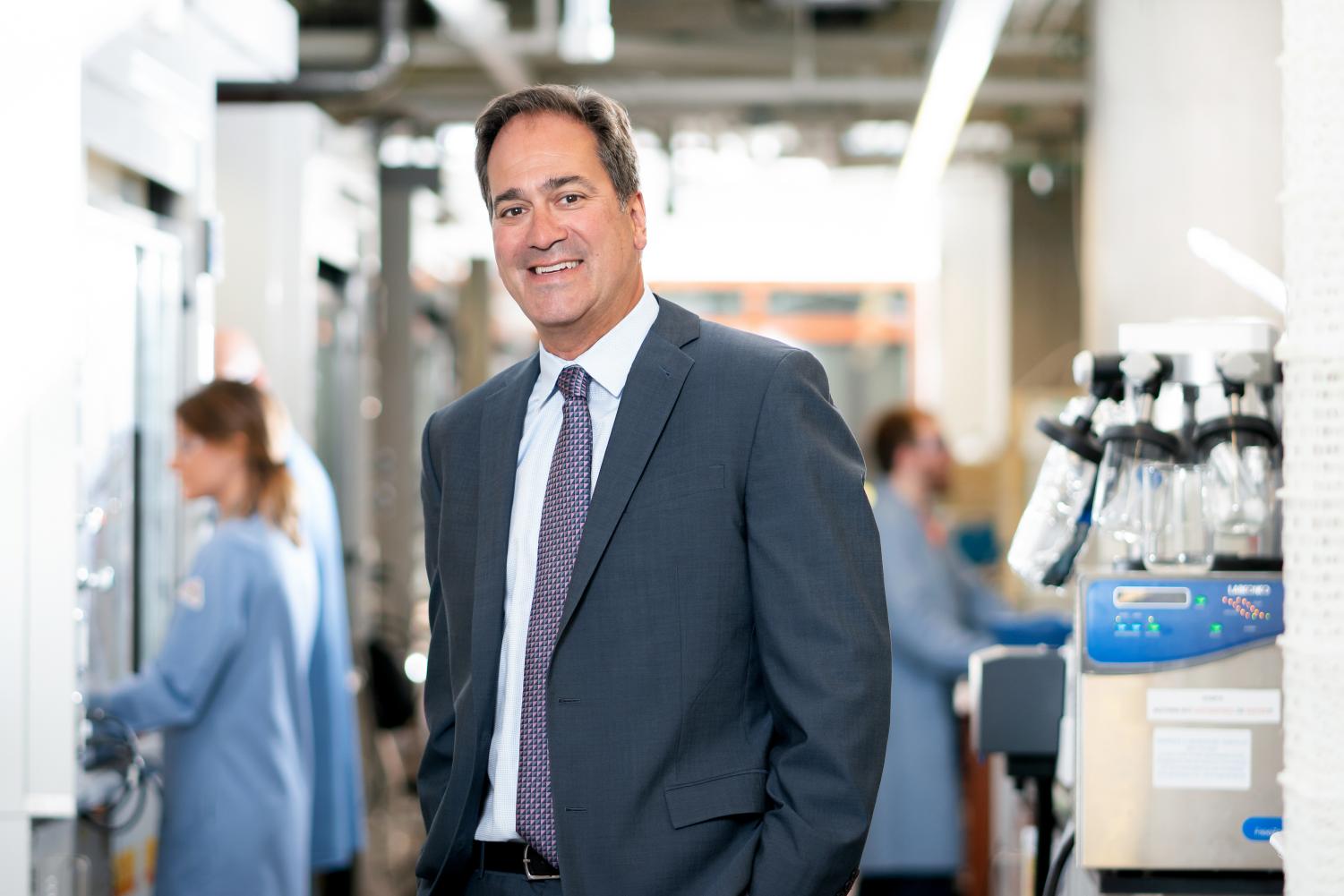 ‘He’s world class’: Chemistry Prof. Chad Mirkin continues to lead the way in nanotechnology research