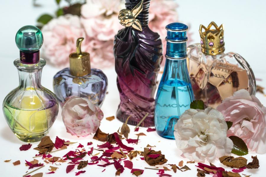 Perfume Market Size (US$ 47.6 Billion) and Growth Rate 2027: Outlook, Latest Insights, Data and Top Companies