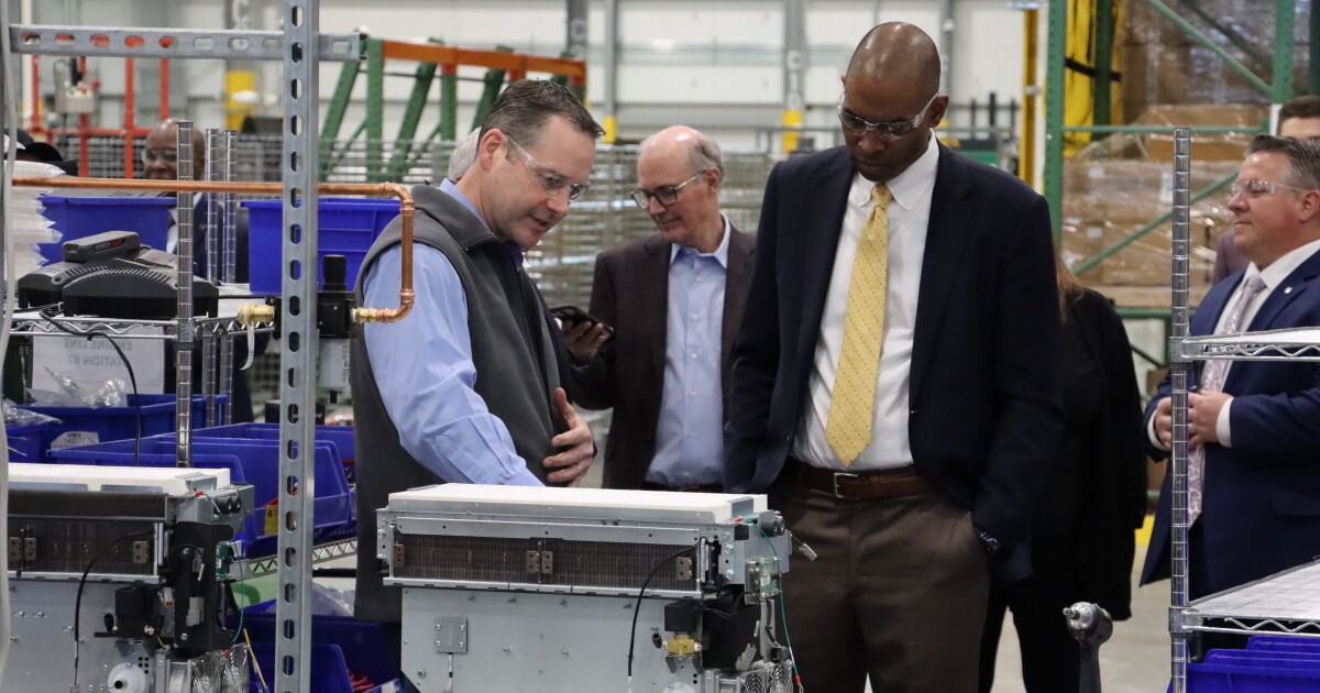 NY LG Delgado tours Plug Power as Hochul administration prioritizes green energy investments